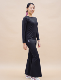 AirLite InnerGlow Crew Neck Top in Black