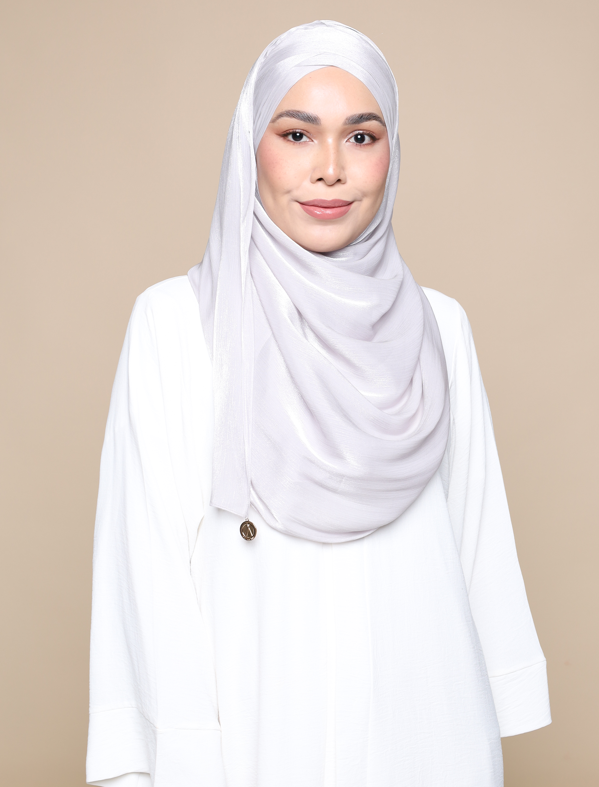 Shimmer Satin Lux Turban Shawl Silver – ADLINA ANIS