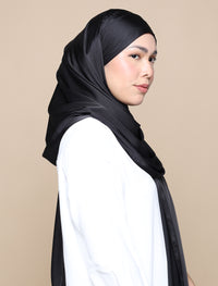 Lux Square Soft Satin Silk - Black