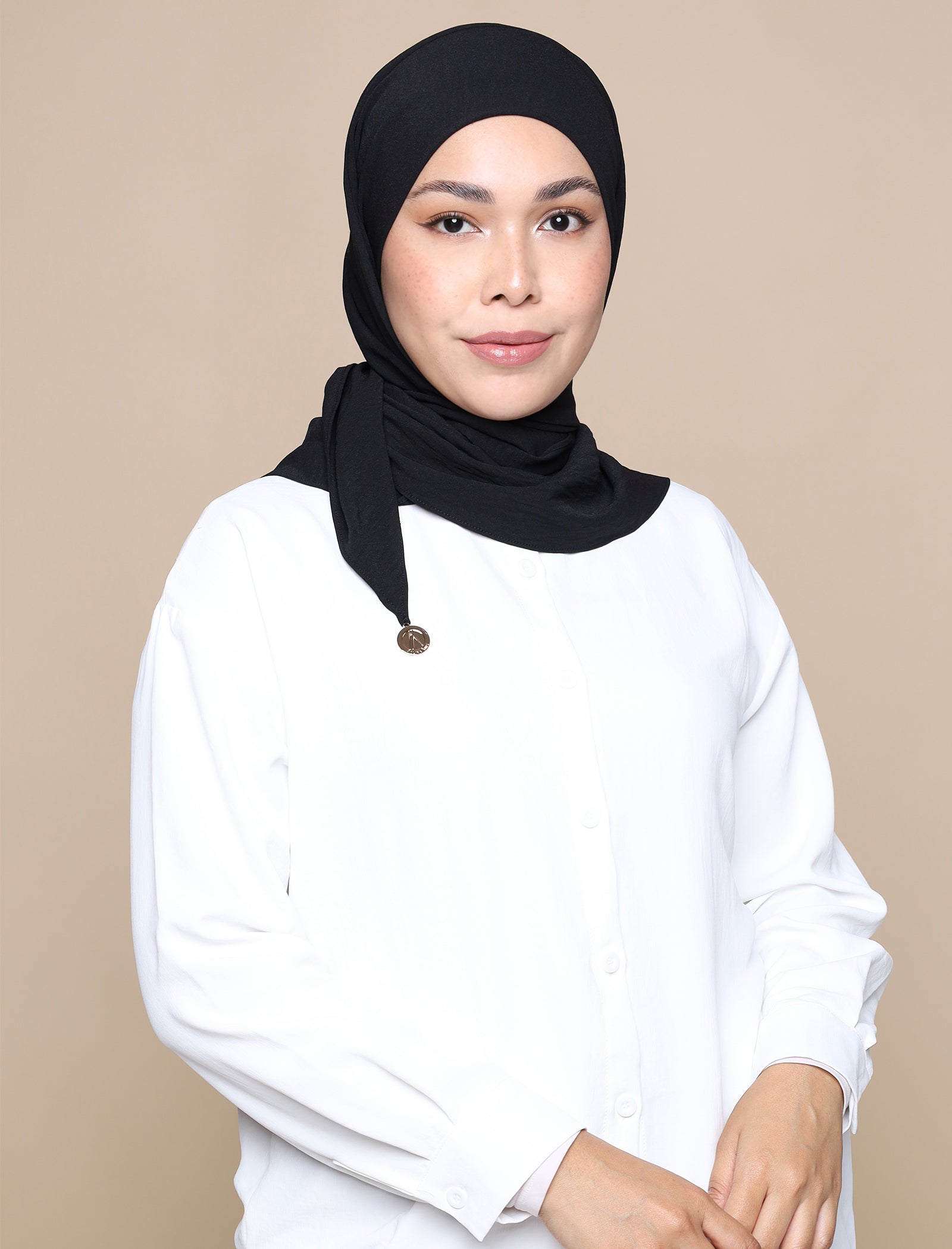 Soft Crepe Tri Lux Square - Black