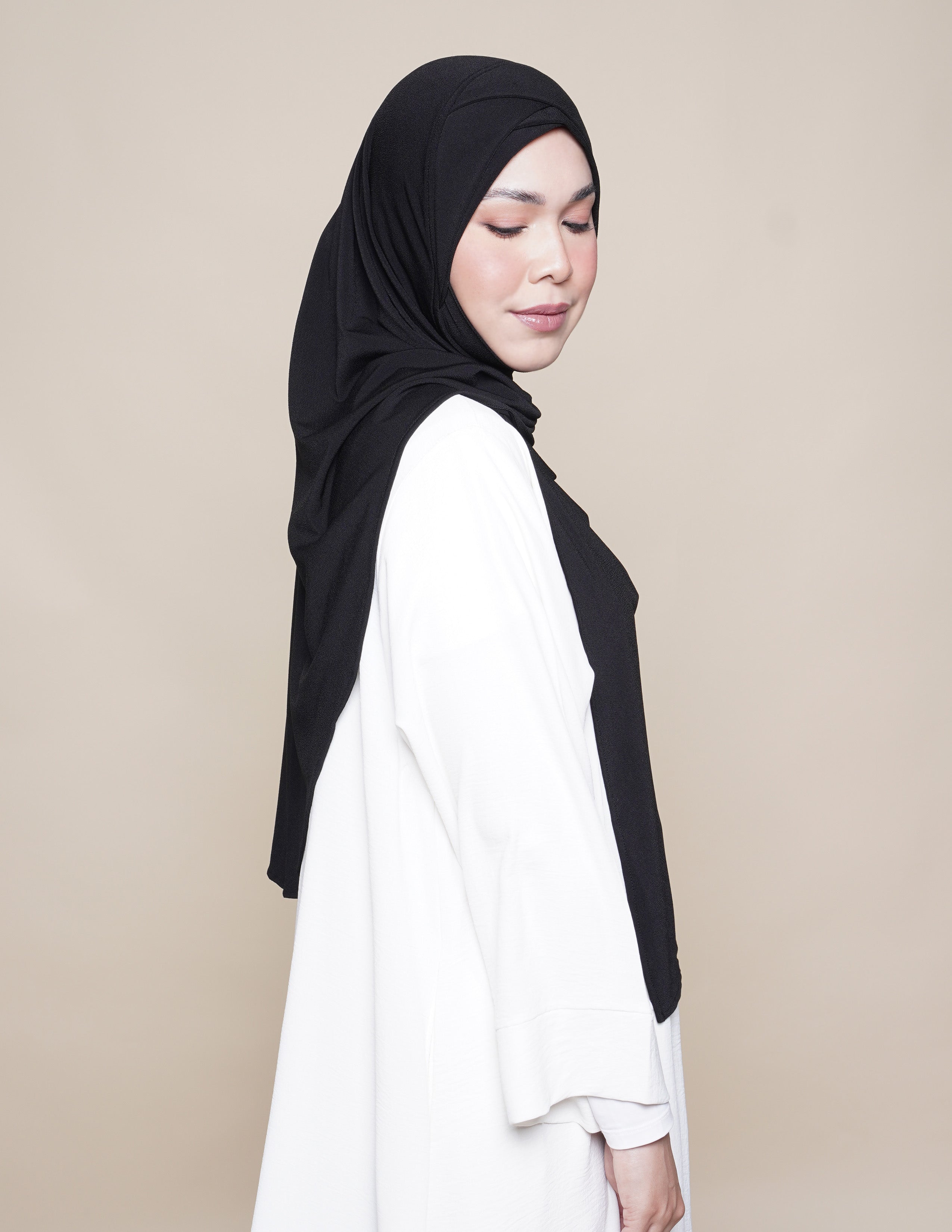 Sarah Turban Moss Crepe - Black