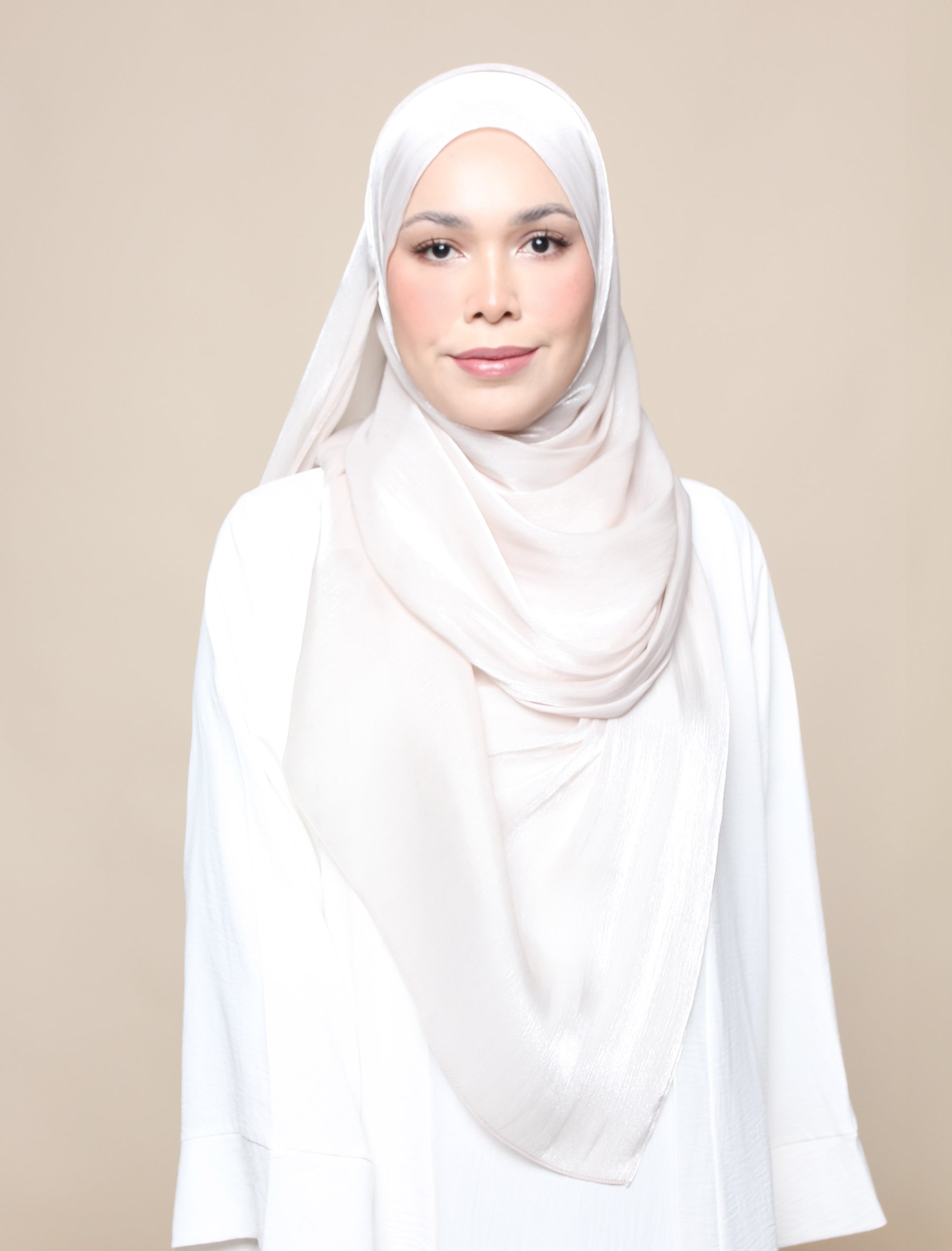 Shimmer Satin Shawl - Ivory