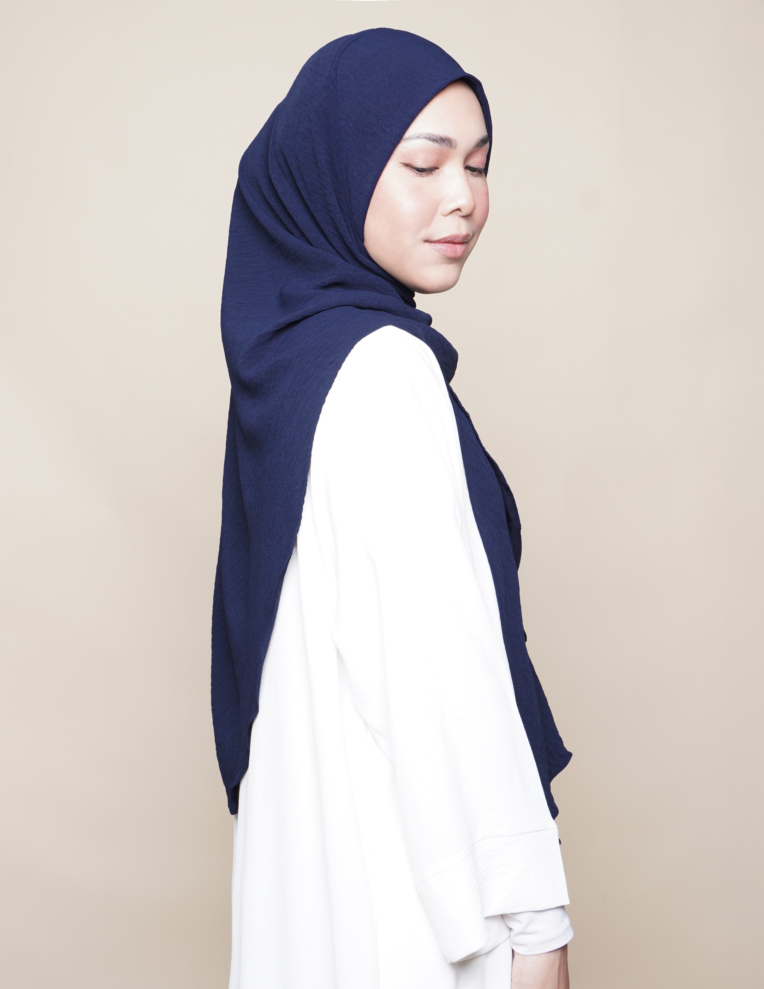 Iman Soft Crepe - Navy