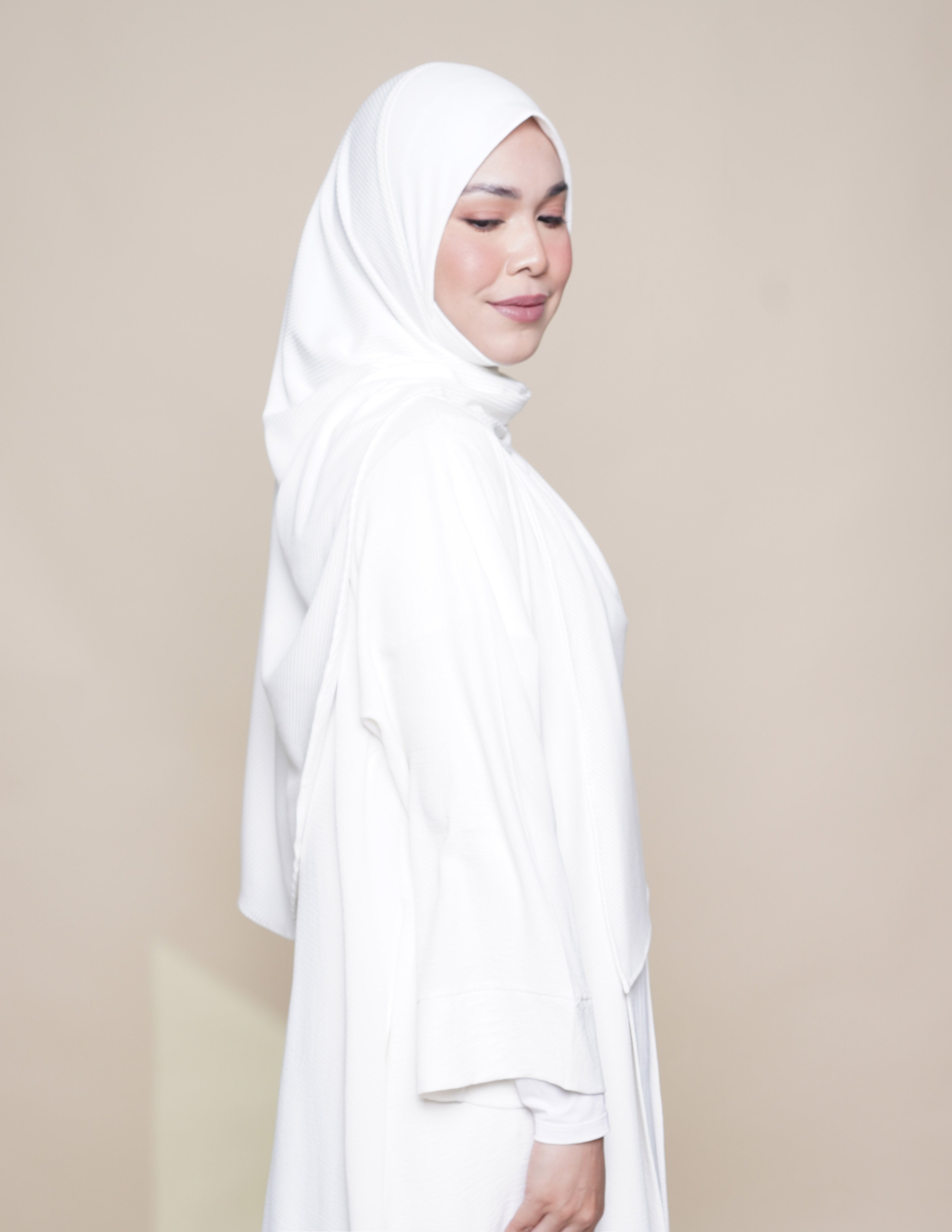 Sarah Comfort Knit - White
