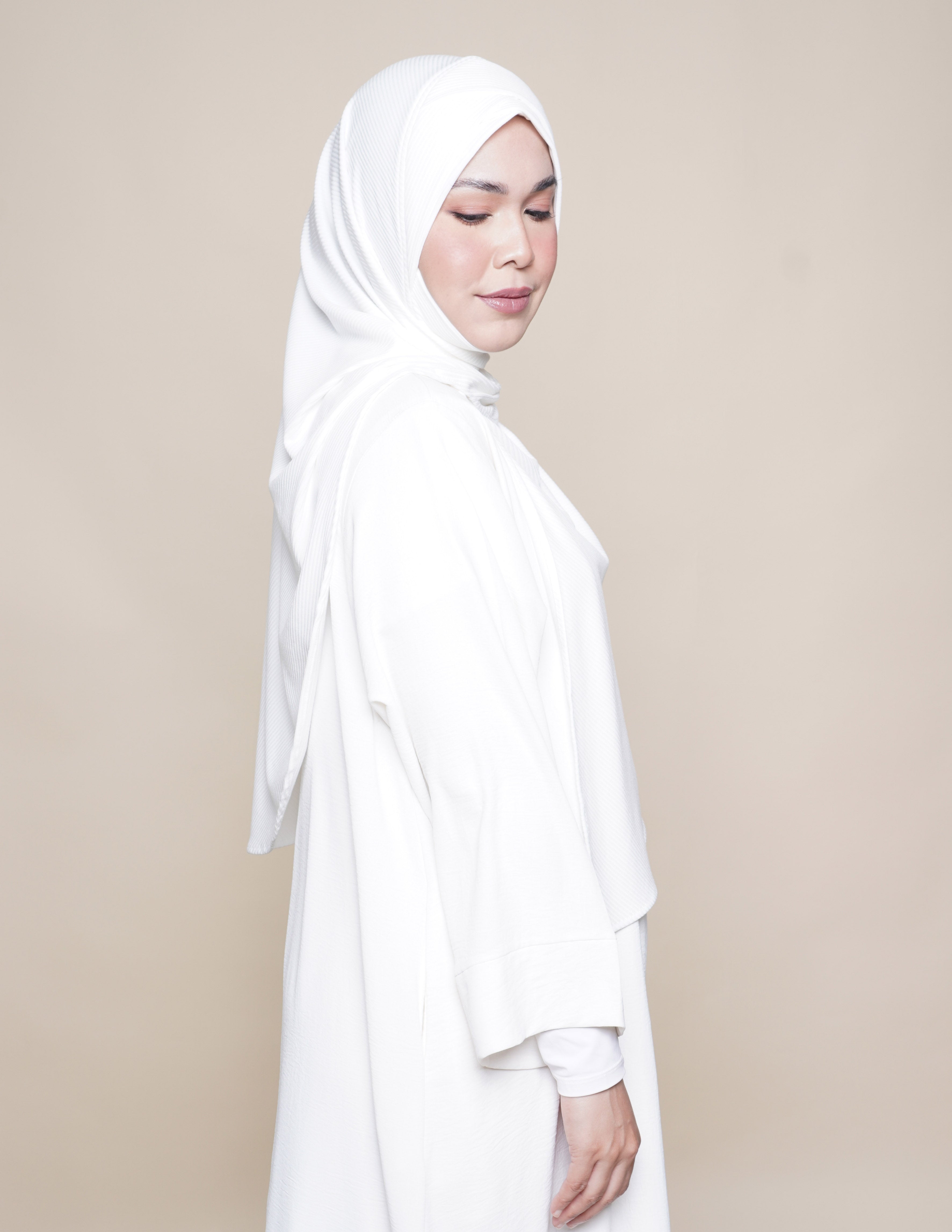 Sarah Turban Comfort Knit - White
