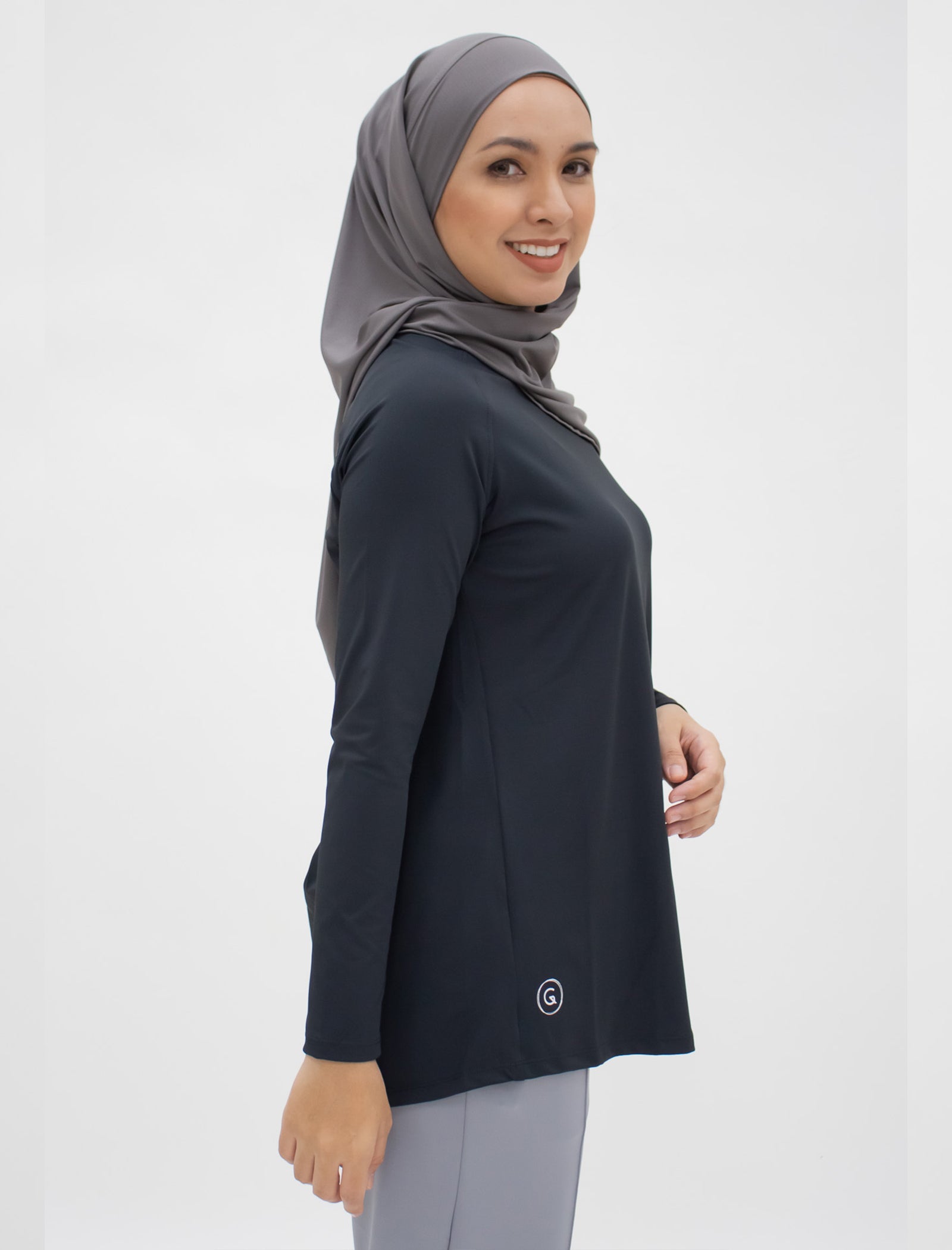 GLOWco Exclusive Pleated Top in Black