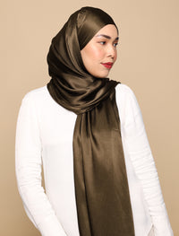 Lux Square Crushed Satin Silk - Olive