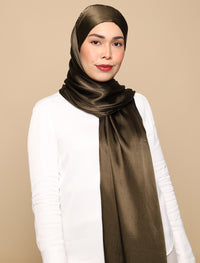 Lux Square Crushed Satin Silk - Olive