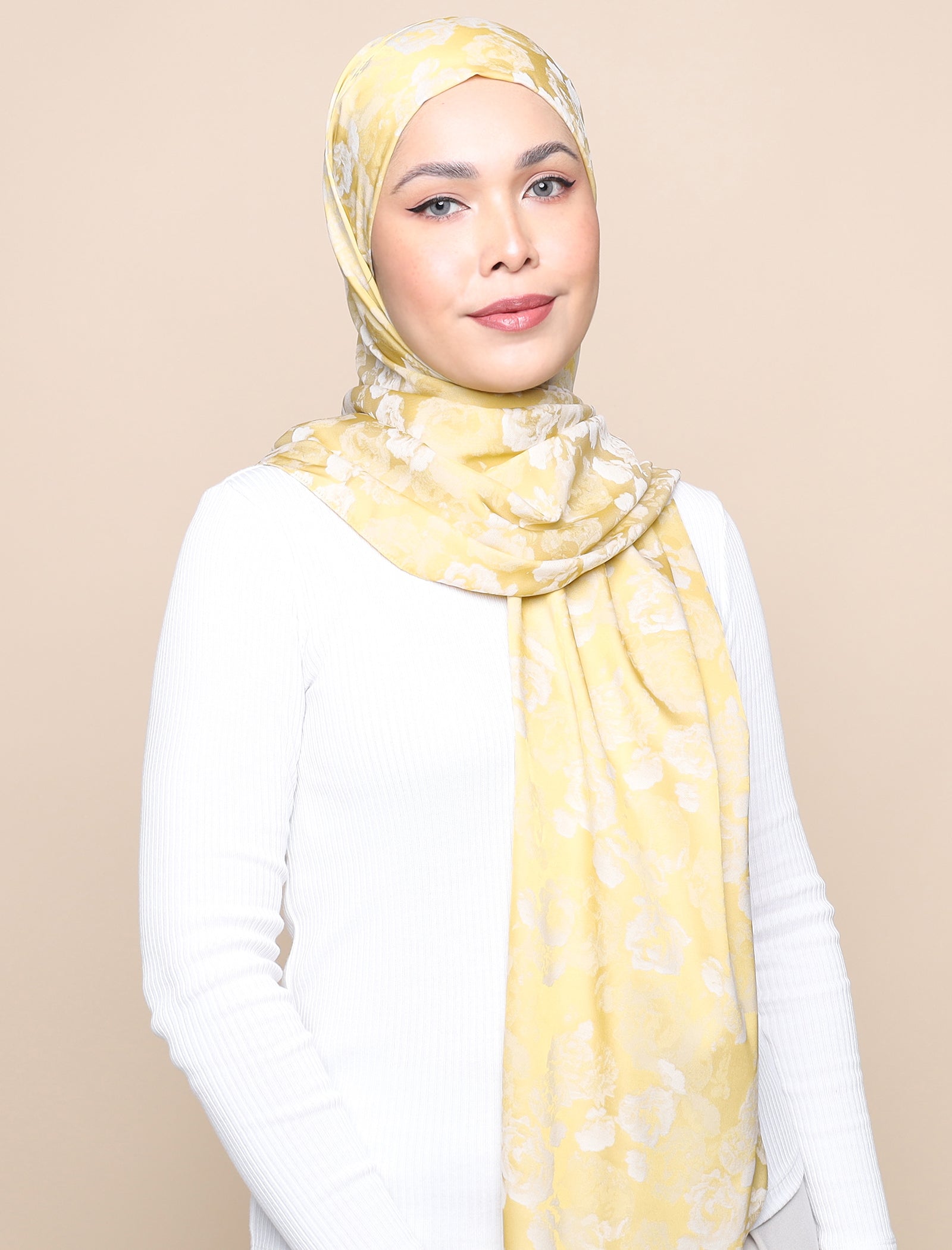 Lux Square Rose Jacquard Shawl - Sunkiss Gold